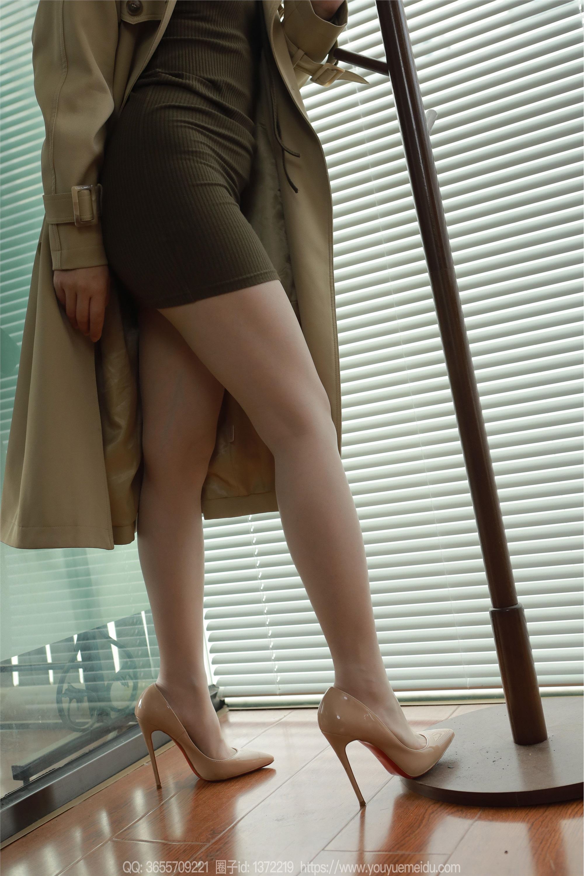 IESS异思趣向  2024.03.27 丝享家 1700 小婕《包臀肉丝（下）》